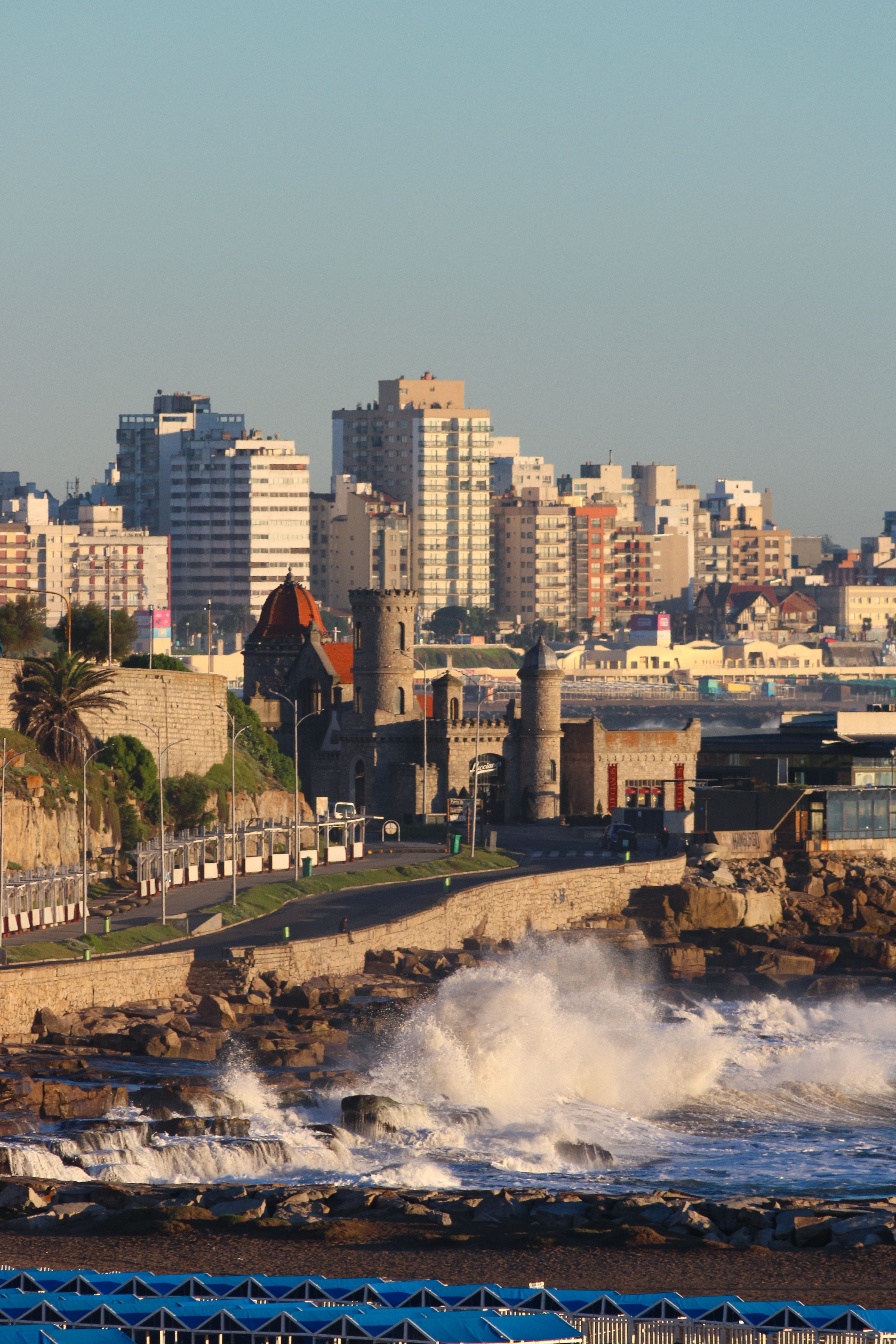 Preventa Villa Gesell 2027 - Hotel Montecarlo - Salida 19 de febrero de 2027 - imagen 1